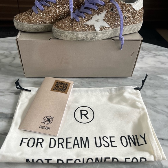 Brand NEW Golden Goose Sneakers - size 35 - Picture 2 of 4